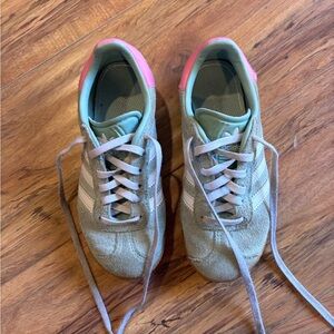 Kids Adidas Gazelle sz 12